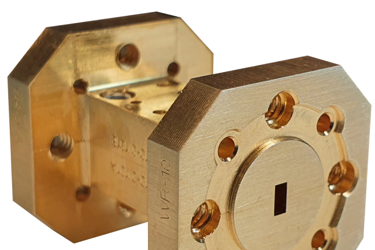 tapered waveguide section produced by ACST GmbH